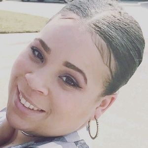 Meet your Posher, Briana